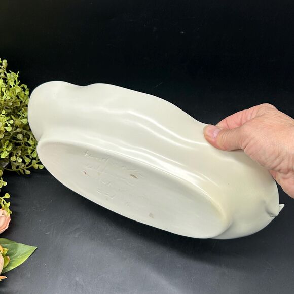 Vintage Matte Green California Pottery Oval Dish with Pink Flower - Picture 7 of 8